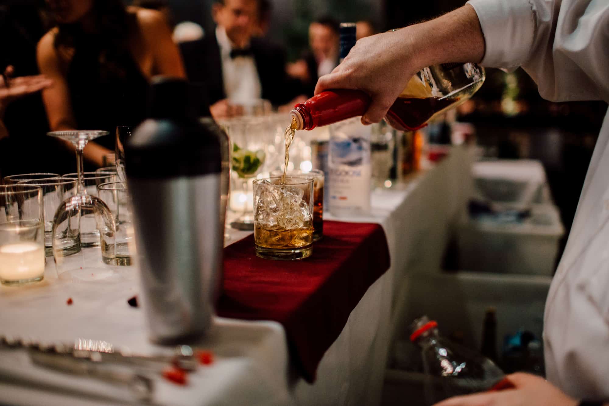 Crafting Signature Cocktails That Impress Guests